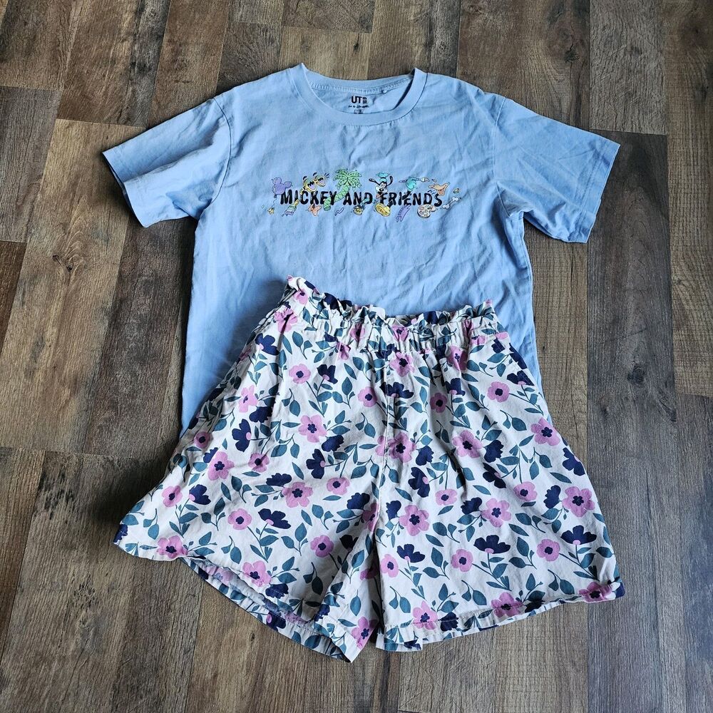 Uniqlo UT Disney Mickey and Friends Blue T-Shirt Floral Shorts Set Kids 11-12